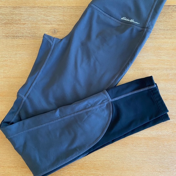 Eddie Bauer Capri Bundle Trail Tights + Crossover Fleece leggings - Picture 3 of 4